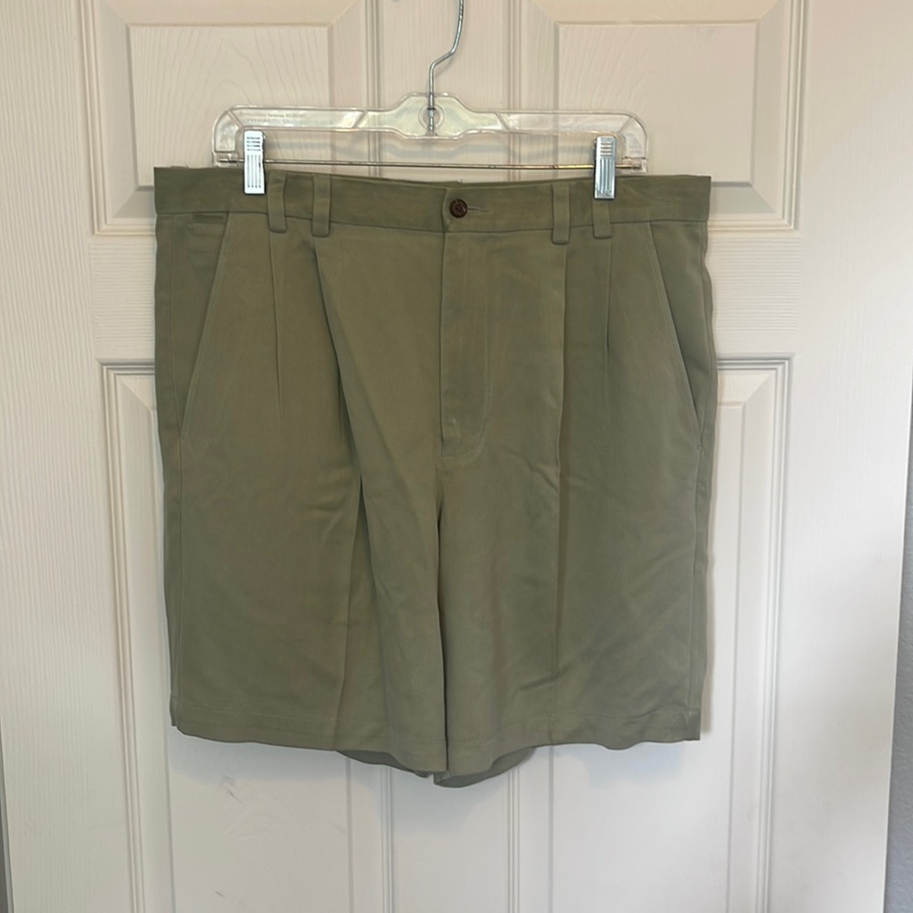 Tommy bahama silk shorts size 34 waist